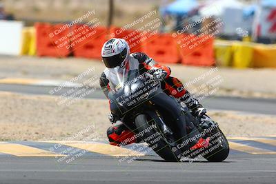 media/Apr-09-2022-SoCal Trackdays (Sat) [[c9e19a26ab]]/Turn 2 (1140am)/